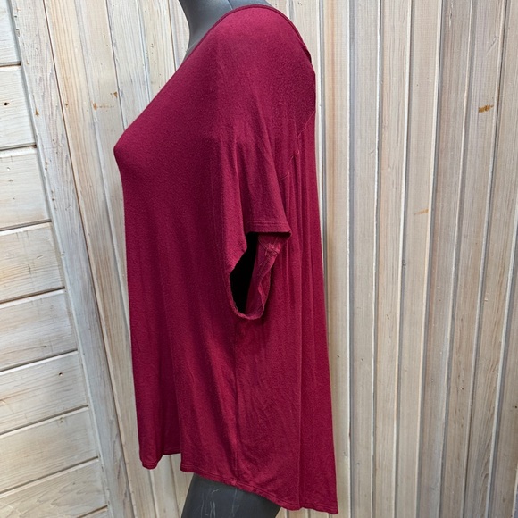 Maurices Scoop Neck Short Sleeve Tee - Burgundy - Picture 5 of 6